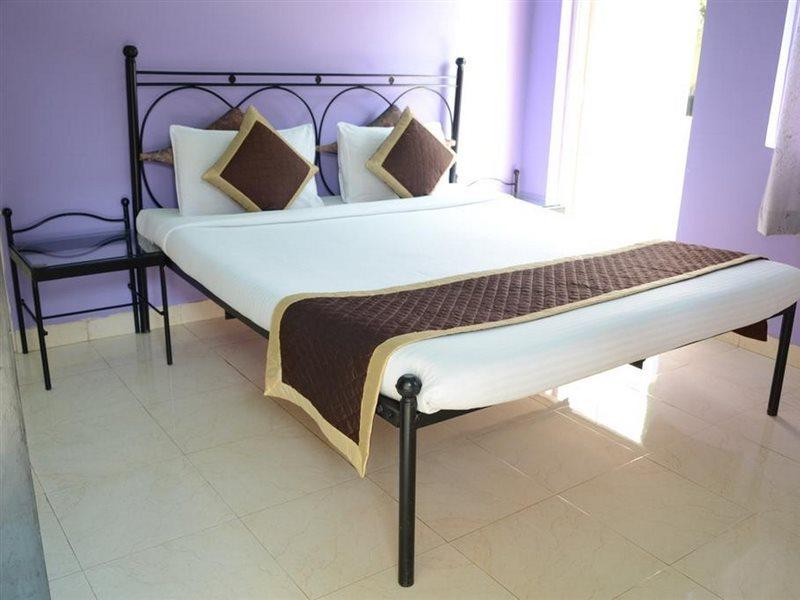 Libton Manor Hotel Candolim Exterior foto